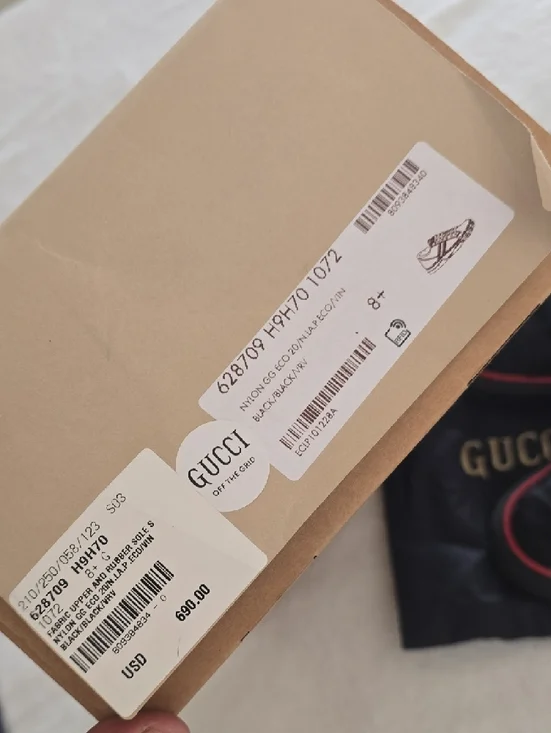 Gucci Men’s Black Canvas Low-Top Sneakers with Red & Green Web Stripe - Picture 6 of 7